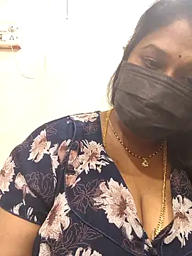Snapshot of chaitara-reddy chatting on 04-23-26, 03:25 chaitara-reddy online show from 04-23-26, 03:25