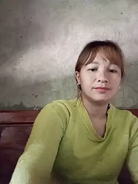 Snapshot of Mini3333 chatting on 05-18-26, 04:07 Mini3333 online show from 05-18-26, 04:07