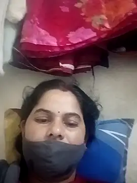 Snapshot of JULEE-740 chatting on 11-02-25, 11:40 JULEE-740 online show from 11-02-25, 11:40