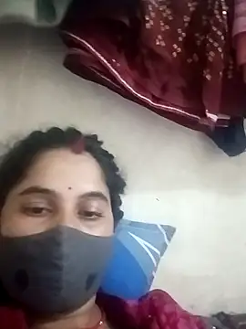 Snapshot of JULEE-740 chatting on 11-04-25, 06:34 JULEE-740 online show from 11-04-25, 06:34