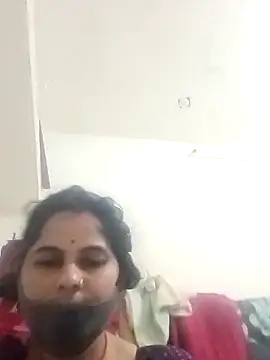 Snapshot of JULEE-740 chatting on 11-07-25, 02:44 JULEE-740 online show from 11-07-25, 02:44