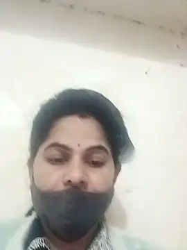 Snapshot of JULEE-740 chatting on 11-28-25, 02:09 JULEE-740 online show from 11-28-25, 02:09