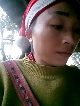 lucybaby00 online show from 11-15-25, 10:23