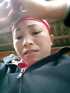 lucybaby00 online show from 12-23-25, 10:02