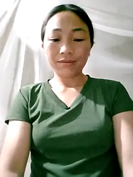 lucybaby00 online show from 04-18-26, 10:32