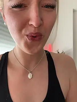 emilypeperoni online show from 03-27-26, 11:10