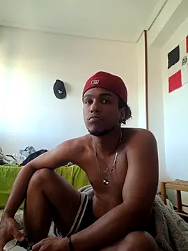 Snapshot of Galil572 chatting on 10-28-25, 03:58 Galil572 online show from 10-28-25, 03:58