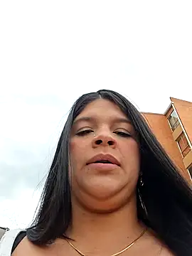 Snapshot of Eiimy_pretty chatting on 10-29-25, 08:10 Eiimy pretty online show from 10-29-25, 08:10