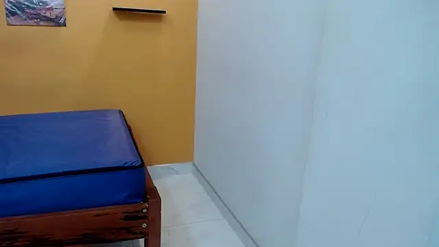 skinnyverus18 online show from 04-06-26, 07:15