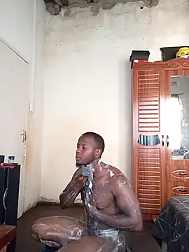 Snapshot of small_D94 chatting on 09-22-25, 03:03 small D94 online show from 09-22-25, 03:03