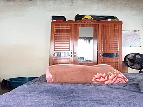 Snapshot of small_D94 chatting on 12-03-25, 12:14 small D94 online show from 12-03-25, 12:14