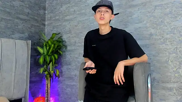 ArthurCox online show from 10-25-25, 05:30