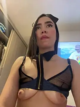 SaraWagner  online show from 04-06-26, 04:46