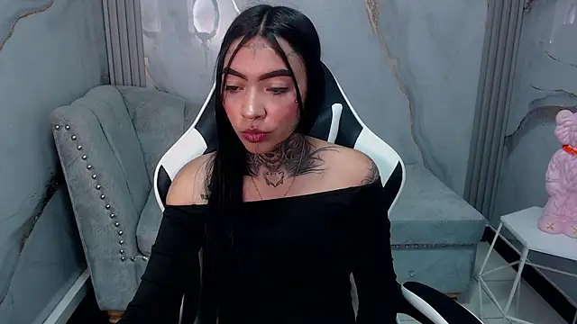 Ashley Blum v online show from 09-12-25, 07:58