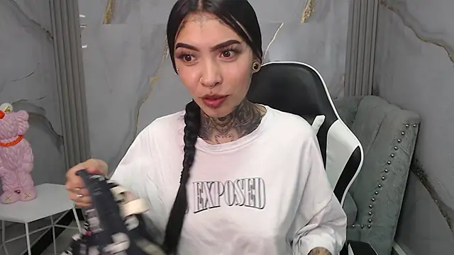 Ashley Blum v online show from 11-07-25, 08:09