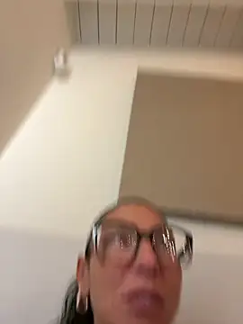 eddivad6974 online show from 09-14-25, 06:51