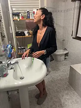 eddivad6974 online show from 09-19-25, 08:42