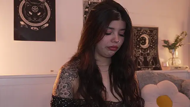 sophieee art online show from 09-28-25, 12:49