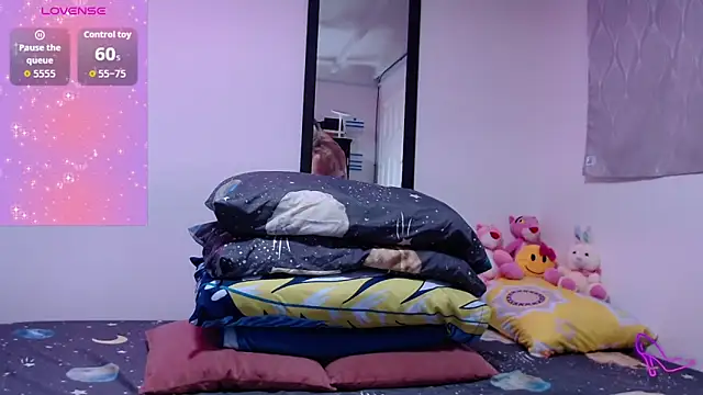 Snapshot of AllysonStonne chatting on 11-14-25, 03:49 AllysonStonne online show from 11-14-25, 03:49