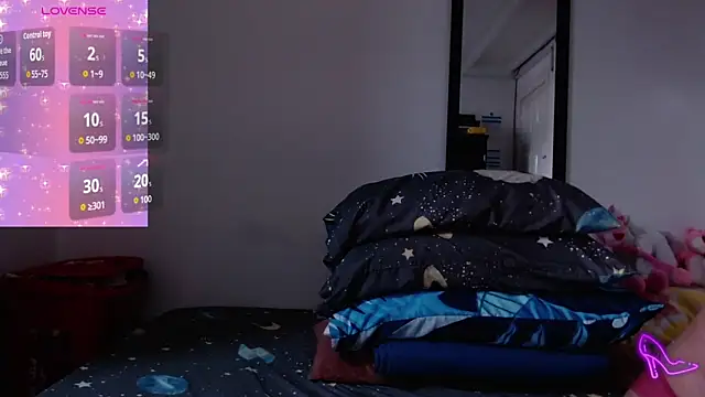 Snapshot of AllysonStonne chatting on 11-24-25, 08:30 AllysonStonne online show from 11-24-25, 08:30