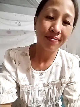 cute love00 online show from 10-31-25, 09:27