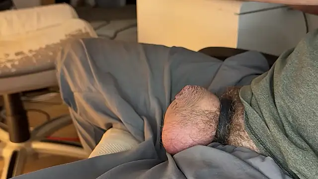 Snapshot of hornysmallcockgermany chatting on 11-05-25, 08:36 hornysmallcockgermany online show from 11-05-25, 08:36