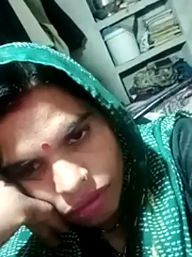 Snapshot of Soniya_pandit chatting on 12-01-25, 02:33 Soniya pandit online show from 12-01-25, 02:33