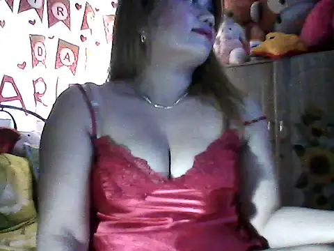 Snapshot of Miss_Heart chatting on 11-26-25, 04:35 Miss Heart online show from 11-26-25, 04:35