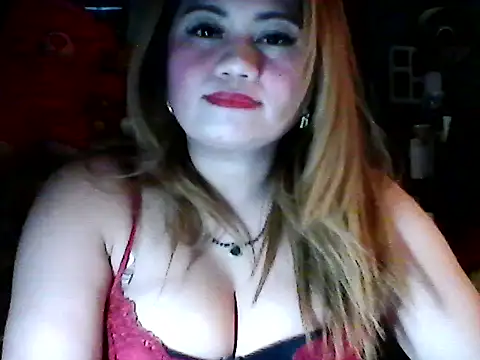 Snapshot of Miss_Heart chatting on 12-05-25, 08:01 Miss Heart online show from 12-05-25, 08:01