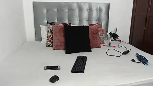 DaiishaWolf online show from 11-05-25, 06:30