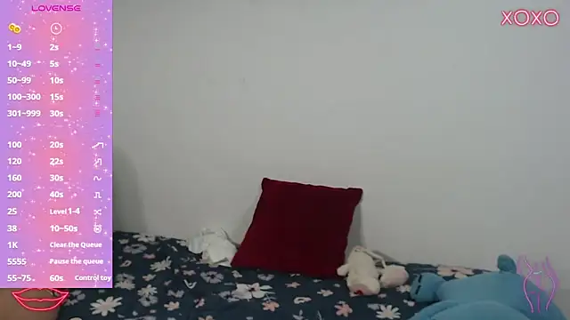 Allison 19   online show from 10-23-25, 10:14