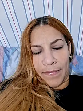 saraferrer151 online show from 01-06-26, 06:50