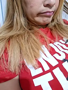 saraferrer151 online show from 01-07-26, 05:43