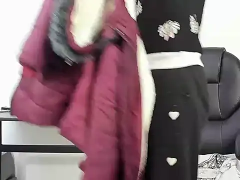 Snapshot of Aisha_hotts777 chatting on 09-25-25, 02:48 Aisha hotts777 online show from 09-25-25, 02:48