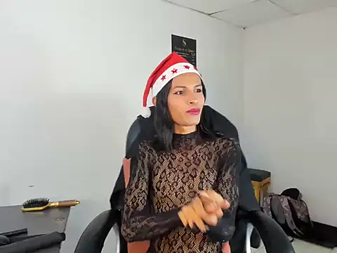 Snapshot of Aisha_hotts777 chatting on 12-02-25, 05:08 Aisha hotts777 online show from 12-02-25, 05:08