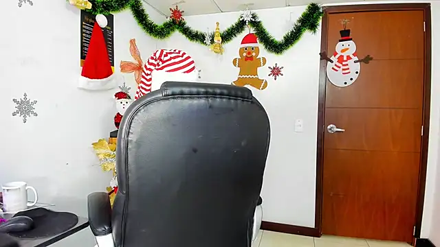 Snapshot of Aisha_hotts777 chatting on 12-22-25, 05:26 Aisha hotts777 online show from 12-22-25, 05:26