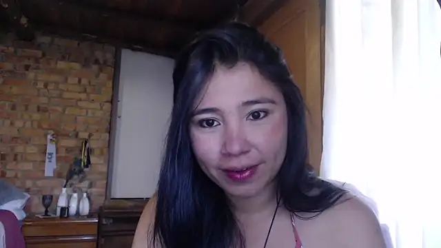 Snapshot of magiadeisis chatting on 10-18-25, 02:07 magiadeisis online show from 10-18-25, 02:07