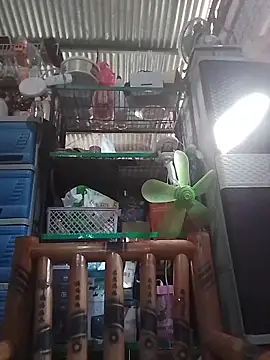 Snapshot of oceanlover23 chatting on 11-27-25, 12:46 oceanlover23 online show from 11-27-25, 12:46