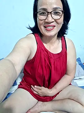   Mihmih   online show from 12-19-25, 04:41