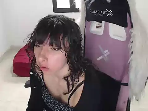 ScarlettShirahoshi online show from 04-13-26, 05:07