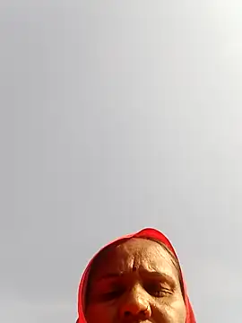 Snapshot of Pinky12A chatting on 09-15-25, 11:21 Pinky12A online show from 09-15-25, 11:21