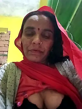 Snapshot of Pinky12A chatting on 11-18-25, 03:05 Pinky12A online show from 11-18-25, 03:05