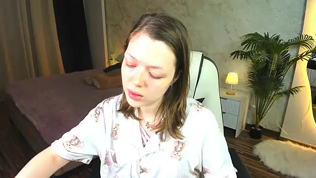 Snapshot of Lunar_Lily chatting on 09-17-25, 05:42 Lunar Lily online show from 09-17-25, 05:42