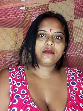 Hot-Show2 online show from 10-12-25, 01:04