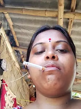 Hot-Show2 online show from 10-20-25, 04:24