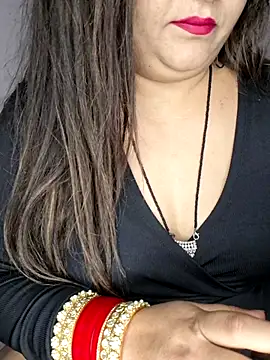 Snapshot of indian-hotmilfs chatting on 12-04-25, 11:46 indian-hotmilfs online show from 12-04-25, 11:46