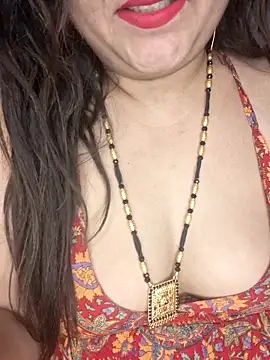 indian-hotmilfs online show from 04-07-26, 07:03