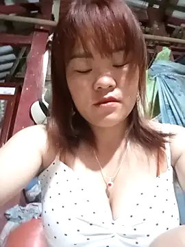 Snapshot of sukabae00 chatting on 10-04-25, 10:41 sukabae00 online show from 10-04-25, 10:41