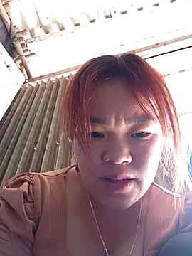 Snapshot of sukabae00 chatting on 11-28-25, 04:04 sukabae00 online show from 11-28-25, 04:04