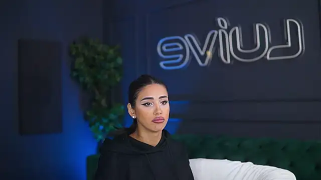 SiennaRuh online show from 10-11-25, 10:36